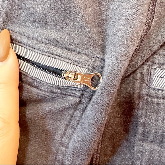 Lululemon Happy Yin Year Sweatpant II in Heathered Inkwell 4 - Picture 10 of 10